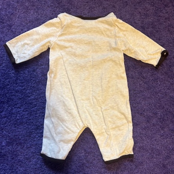"My First Thanksgiving" onesie - 6 months - Picture 4 of 5